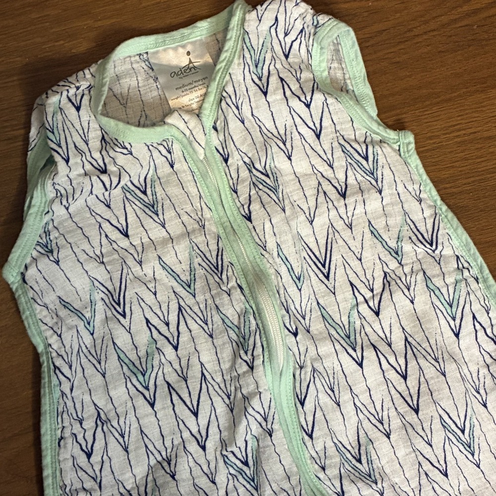 aden Gender Neutral Arrow Chevron Full Zip Sleeveless Muslin Sleep Sack 6-12 Mon